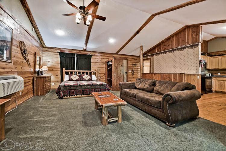 Secluded 2 Story Cabin Pool Wifi Smart Tvs Eureka Springs Luaran gambar